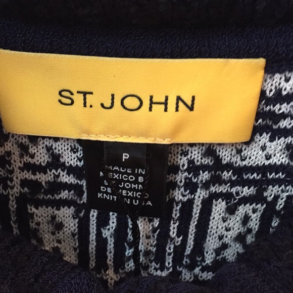 Women’s NWT petite sweater. St. John. - Picture 2 of 8